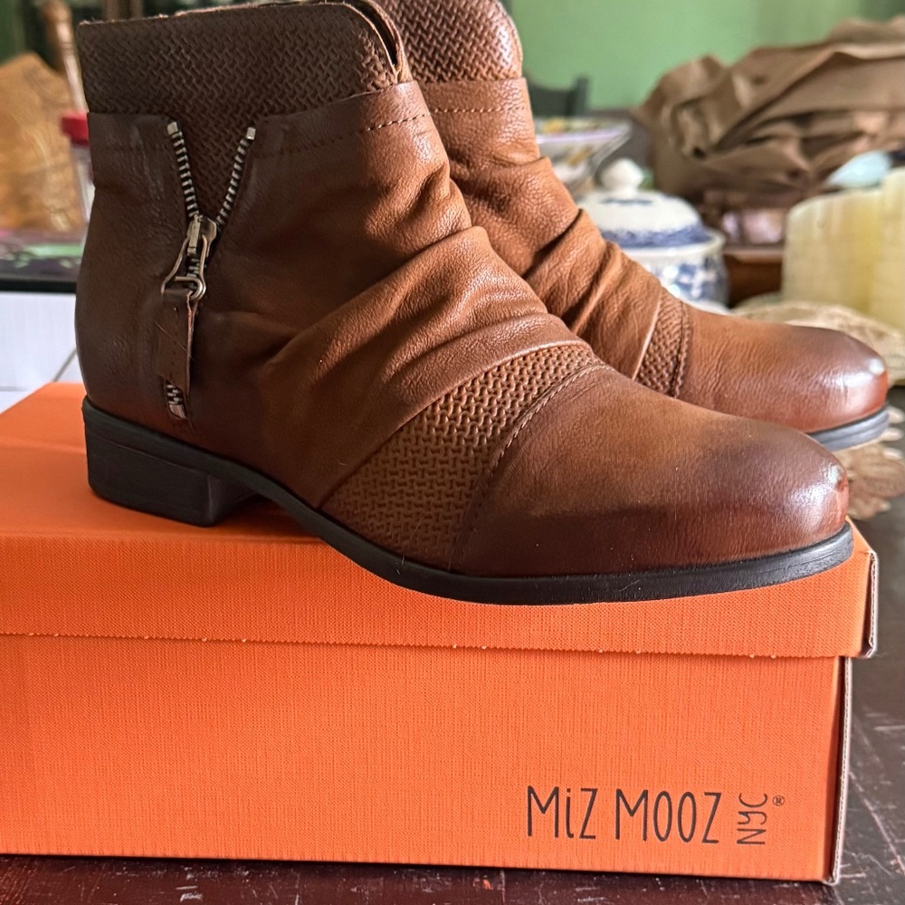 Women’s Miz Mooz boots